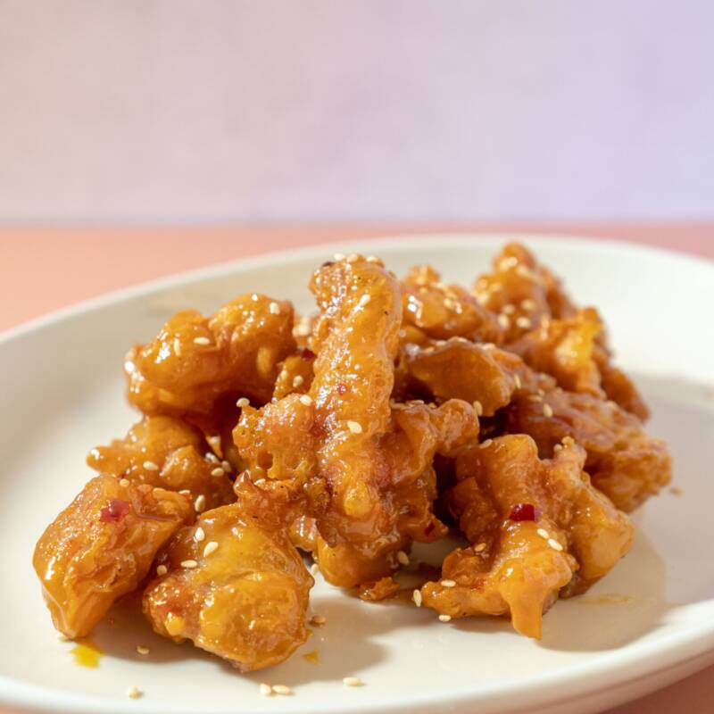 Honey Garlic Chicken Thighs Recipe (Ready in 30 Minutes)