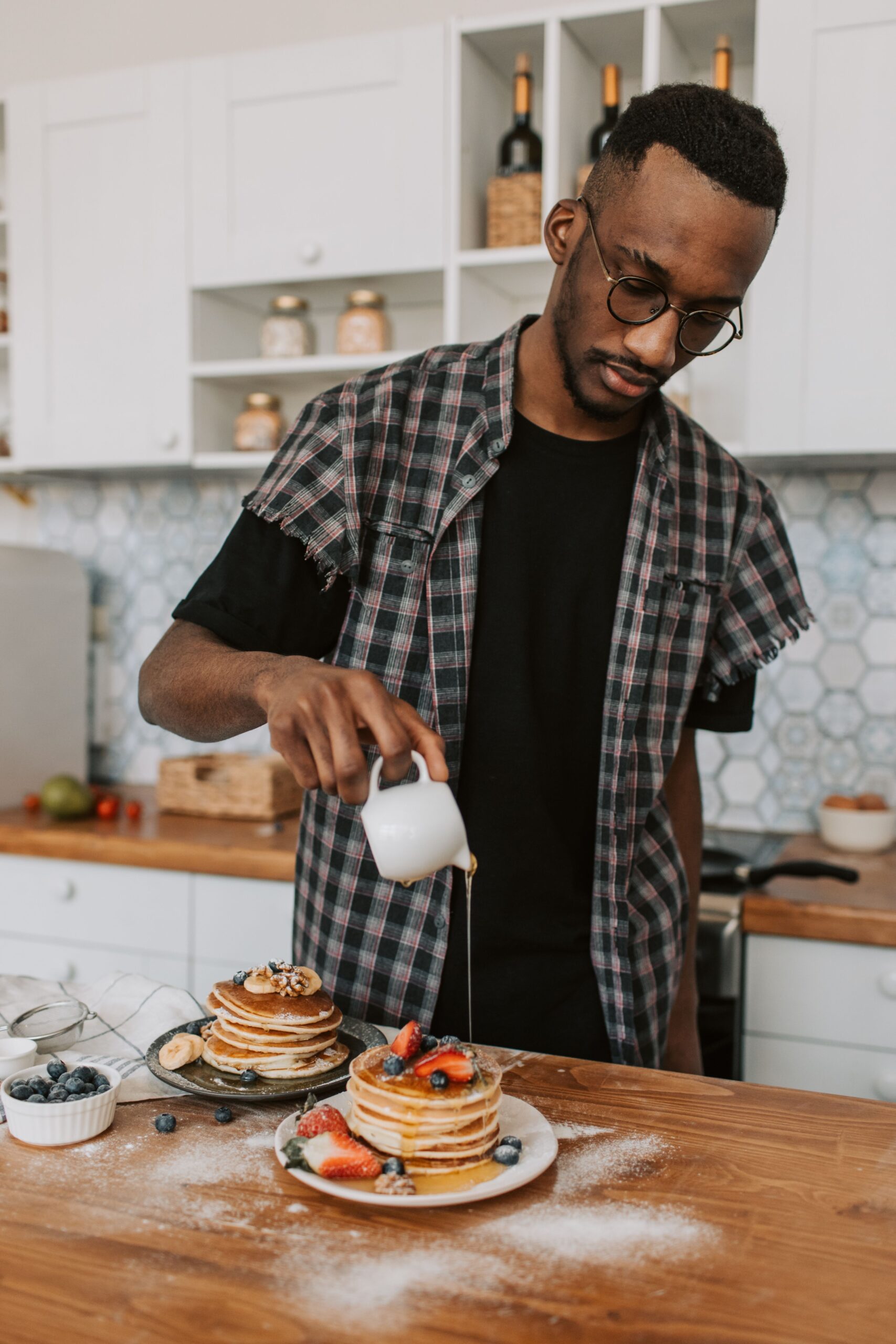 Fluffy Buttermilk Pancakes Recipe (Light & Easy)